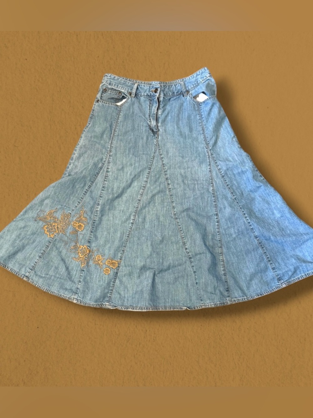 Denim A-Line Midi Skirt with Embroidered Flowers and Pockets! - Light Blue